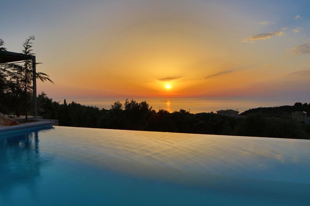 Acquaterra Villas Tsoukaládhes Exteriör bild